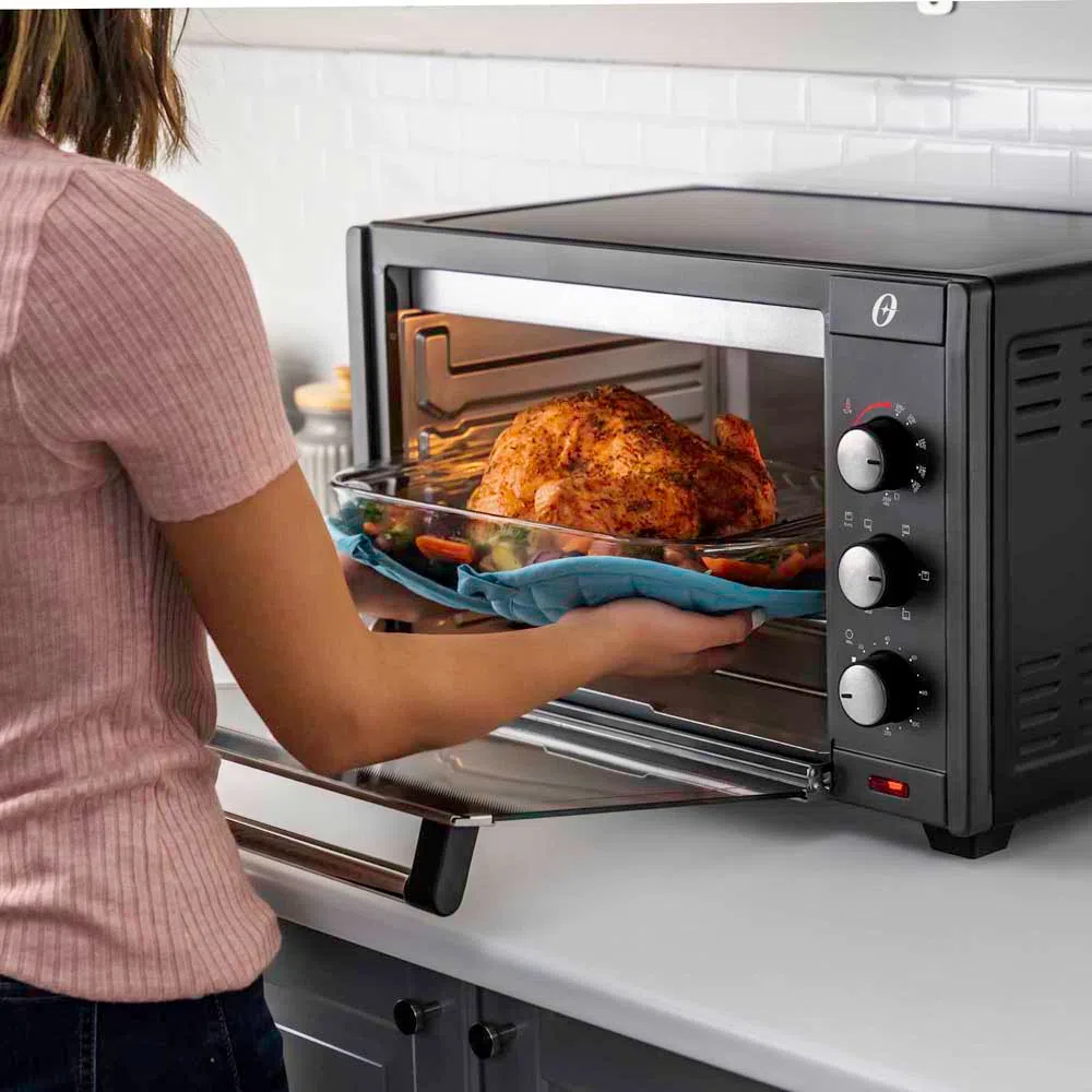 Horno tostador Oster® de 45 litros con tecnología de convección TSSTTV0045 - Image 3